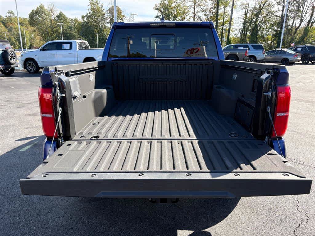 Used 2024 Toyota Tacoma TRD Off-Road w/ TRD Off Road Upgrade Package AWD/4WD image 30