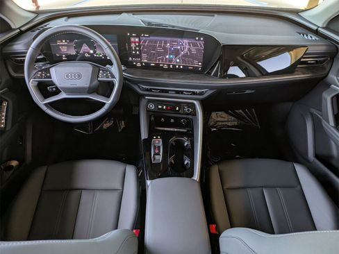 New 2025 Audi Q5 Premium image 5