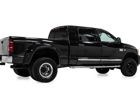 Used 2009 Dodge Ram 3500 Truck Laramie AWD/4WD image 3