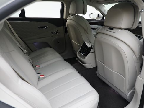 New 2025 Bentley Flying Spur Plug-In Hybrid image 27