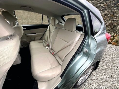 Used 2016 Subaru Impreza 2.0i Premium image 21
