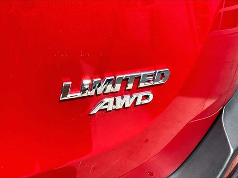 Used 2015 Toyota RAV4 Limited AWD/4WD image 10