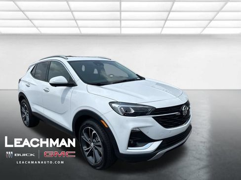 Used 2022 Buick Encore GX Essence w/ Advanced Technology Package FWD image 9