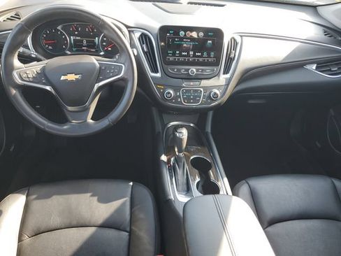 Used 2018 Chevrolet Malibu Premier w/ Premier Sport Package FWD image 11