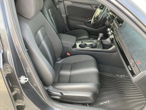 Certified 2025 Honda Civic Sport image 29
