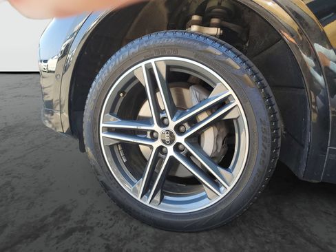 Used 2023 Audi Q5 e Prestige w/ Prestige Package AWD/4WD image 5