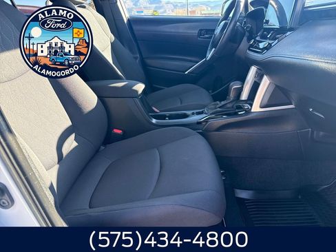 Used 2024 Toyota Corolla Cross LE image 17