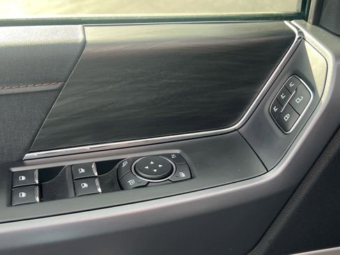 New 2025 Ford F150 Lariat w/ Equipment Group 501A Mid image 31