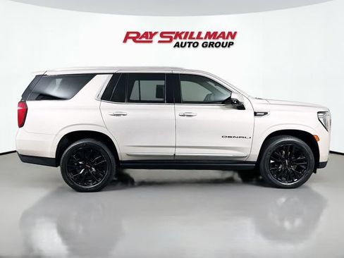 Used 2022 GMC Yukon Denali AWD/4WD image 8