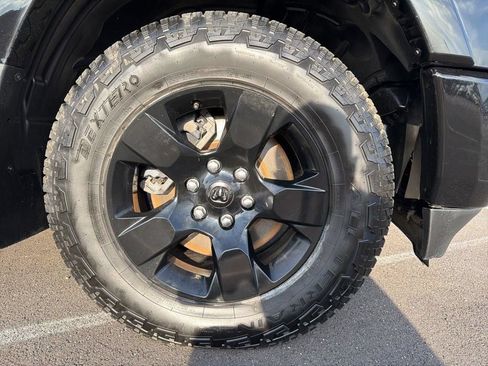 Used 2019 RAM 1500 Laramie AWD/4WD image 10