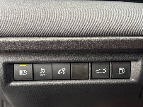 Used 2025 Toyota Camry LE image 19