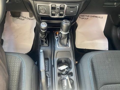 Used 2021 Jeep Wrangler Unlimited Sport AWD/4WD image 13