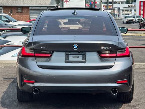 Used 2021 BMW 330i xDrive Sedan w/ Premium Package AWD/4WD image 13