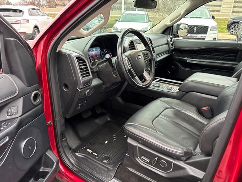Used 2018 Ford Expedition Max Platinum image 25