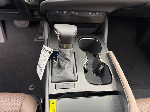 New 2025 Lexus ES 350 w/ Premium Package image 12