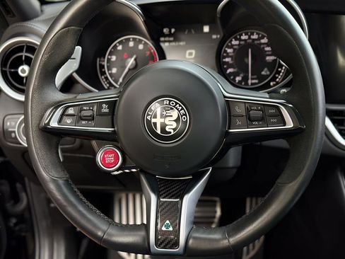 Used 2023 Alfa Romeo Giulia Quadrifoglio w/ Active Assist Plus Package image 18