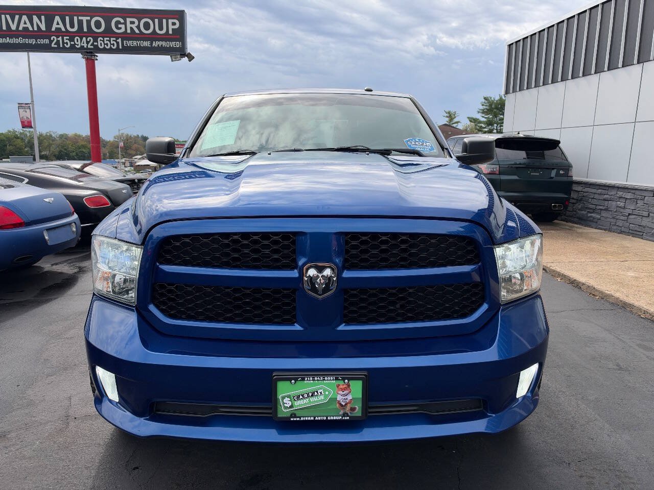 Used 2017 RAM 1500 Express AWD/4WD image 2