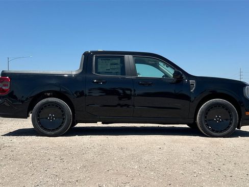 New 2025 Ford Maverick Lobo image 3