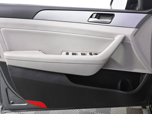 Used 2018 Hyundai Sonata SEL w/ Tech Package 04 image 22