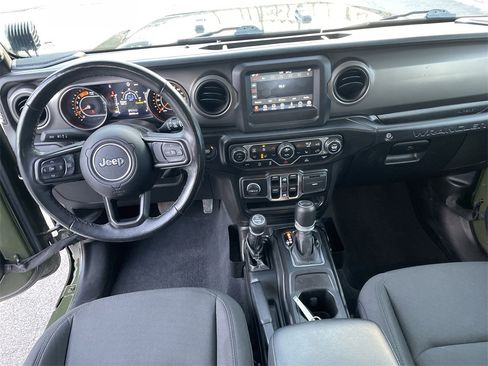 Used 2022 Jeep Wrangler Unlimited Sport image 15