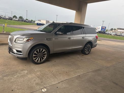 Used 2020 Lincoln Navigator L Reserve w/ Luxury Package AWD/4WD image 6