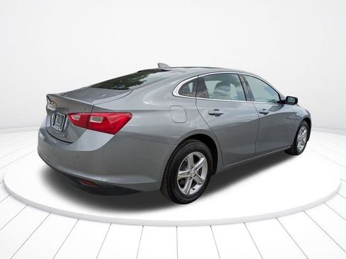 Used 2024 Chevrolet Malibu LT FWD image 4