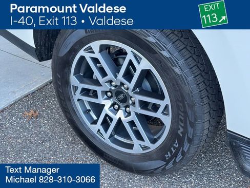 New 2025 Ford Expedition Active image 27