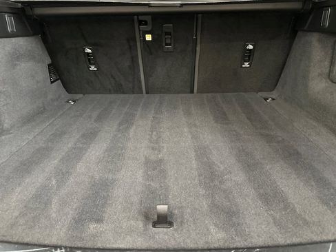 Used 2025 Land Rover Range Rover Velar Dynamic SE image 15