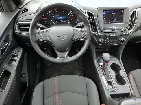 Used 2024 Chevrolet Equinox RS image 10