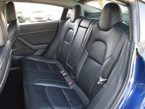 Used 2021 Tesla Model 3 Standard Range Plus image 13