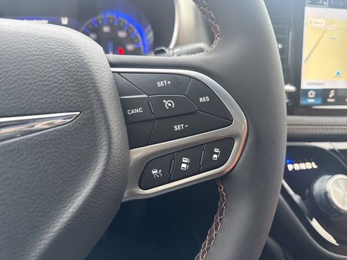 New 2026 Chrysler Pacifica Pinnacle AWD/4WD image 23