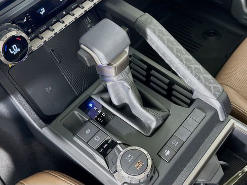 New 2026 Toyota 4Runner Limited AWD/4WD image 17