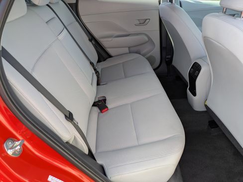 Used 2025 Hyundai Kona SEL image 13