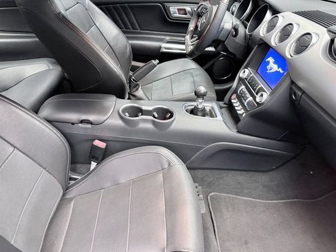 Used 2021 Ford Mustang GT Premium w/ Black Accent Package RWD image 12
