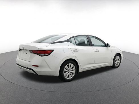 Used 2025 Nissan Sentra S image 9