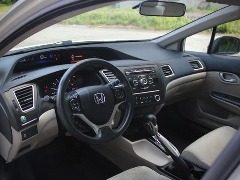 Used 2014 Honda Civic LX image 60