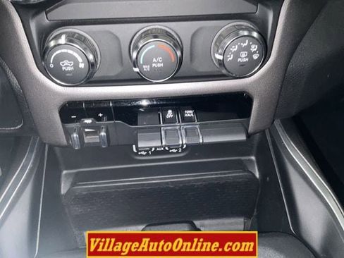 Used 2020 RAM 1500 Big Horn AWD/4WD image 44