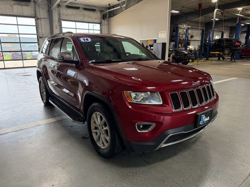 Used 2014 Jeep Grand Cherokee Limited AWD/4WD image 4