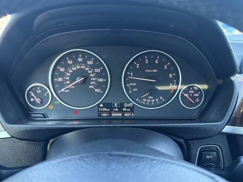 Used 2013 BMW 328i xDrive Sedan image 32