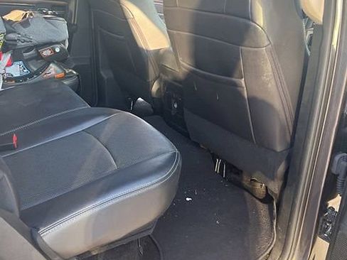 Used 2016 RAM 1500 Laramie w/ Convenience Group image 10