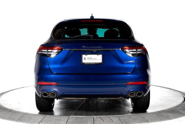 Used 2023 Maserati Levante GT AWD/4WD image 4