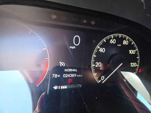 Certified 2025 Honda HR-V Sport image 15