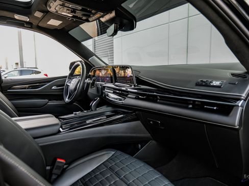 Used 2023 Cadillac Escalade V image 43