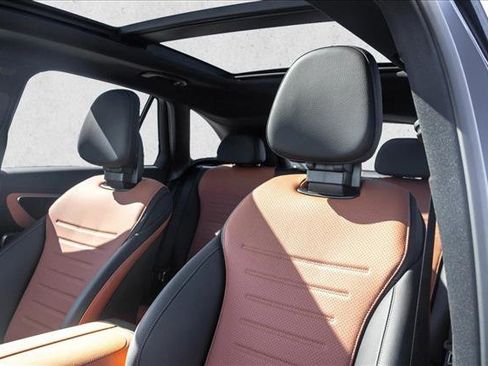 New 2026 Mercedes-Benz GLC 300 4MATIC image 12