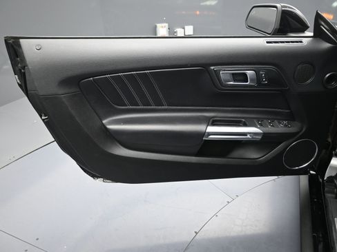 Used 2022 Ford Mustang Premium image 14