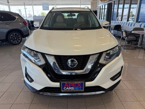 Used 2018 Nissan Rogue SV w/ Sun & Sound Touring Package AWD/4WD image 8