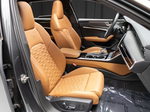 Used 2024 Audi RS 6 performance image 10