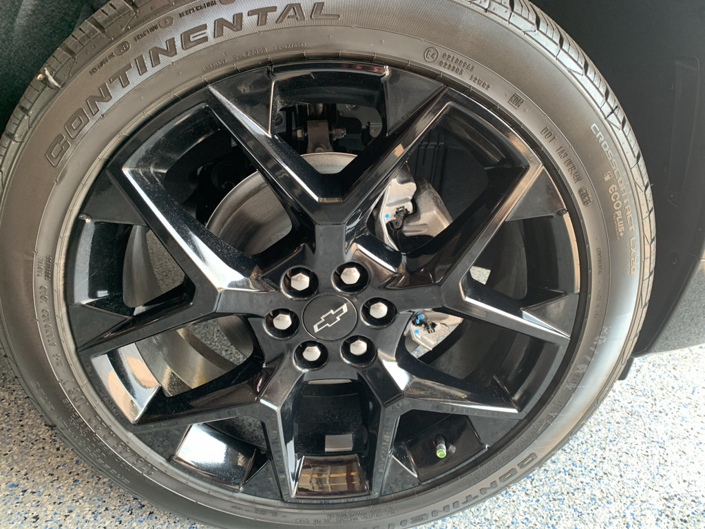 New 2026 Chevrolet Traverse RS w/ LPO, Floor Liner Package FWD image 35