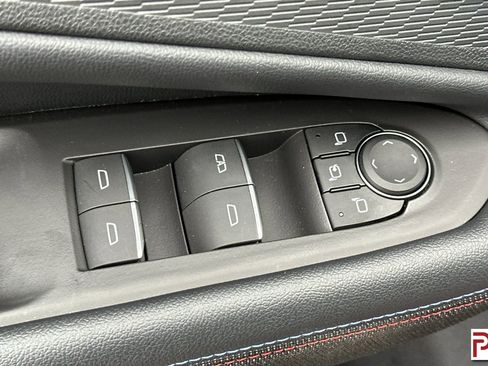 Certified 2025 Chevrolet Blazer EV RS image 13