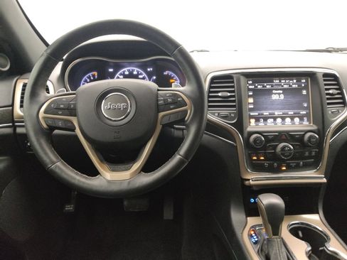 Used 2017 Jeep Grand Cherokee Limited w/ Luxury Group II RWD image 22